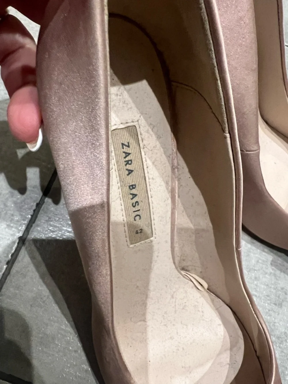 Zara Satin Rose Gold Pointed-Toe Pumps with Bow Accent - Picture 3 of 3